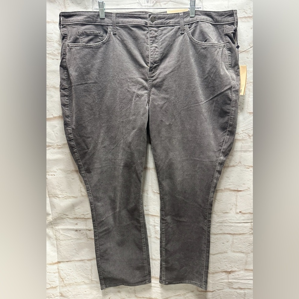 NYDJ NWT women’s lightweight corduroy pants gray size z22